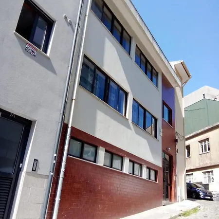 Oporto City Rooms ホステル